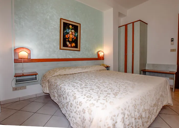 Condor 3*
