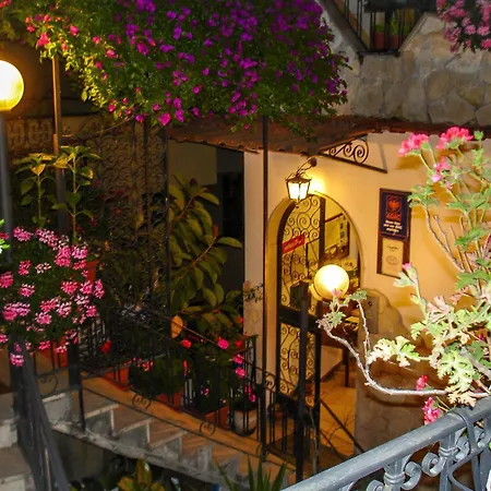 Condor Taormina