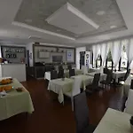 Hotel Condor 3*