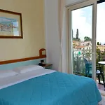 Condor Hotel